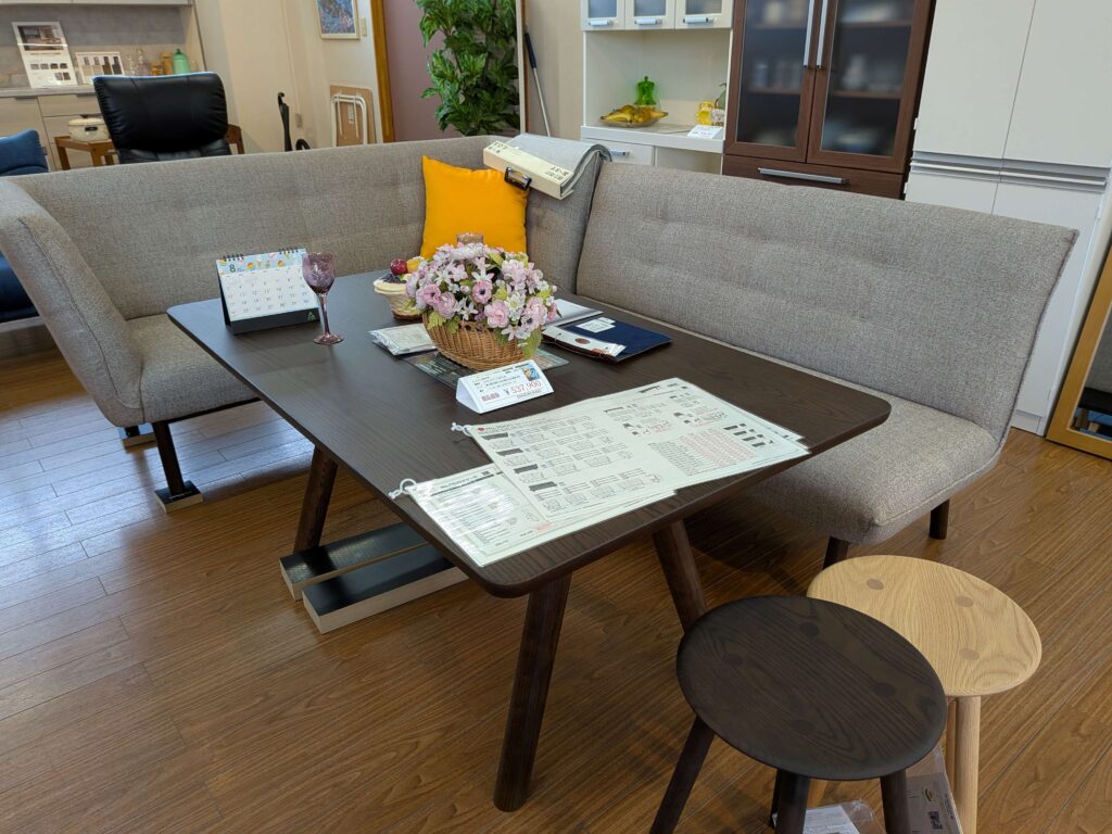 №3000リビングダイニング・№7500スツール